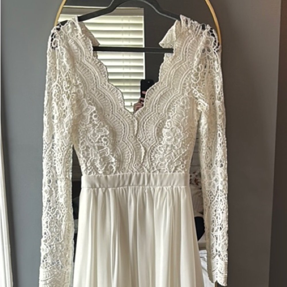 Elegant White Lace Dress